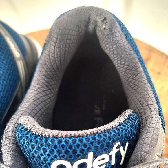 Gdefy Mens Size 11.5 Sneakers - Picture 10 of 10